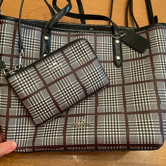 Coach Tartan/Plaid Handbag PLUS  Zip Wristlet - Picture 5 of 14